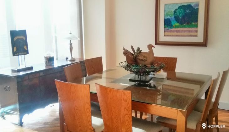 "3BR Condo for Rent in Amorsolo East, Rockwell Center, Makati"02