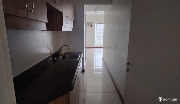 "1BR Condo for Rent in Brio Tower, Guadalupe Viejo, Makati"09