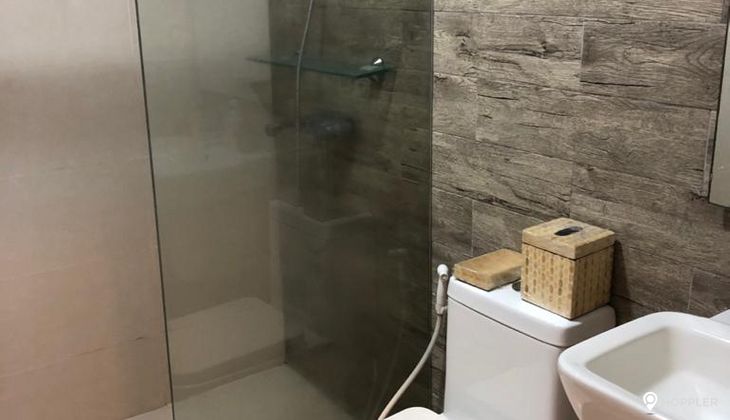 "2BR Condo for Rent in The Peak, Salcedo Village, Makati"03