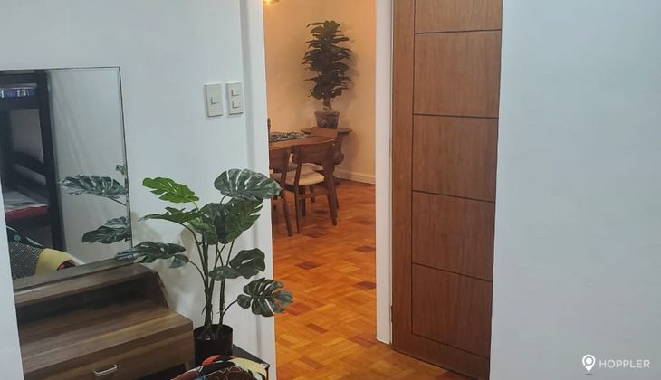 "2BR Condo for Rent in The Peak, Salcedo Village, Makati"10