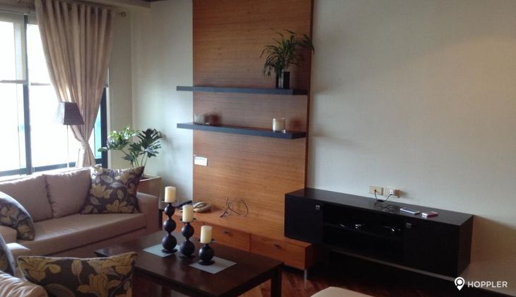 "2BR Condo for Rent in Amorsolo East, Rockwell Center, Makati"03