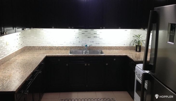"2BR Condo for Rent in Amorsolo East, Rockwell Center, Makati"08