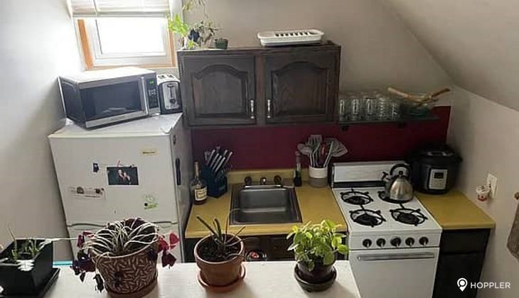 "Studio Condo for Rent in San Antonio Residence, San Antonio Village, Makati"03