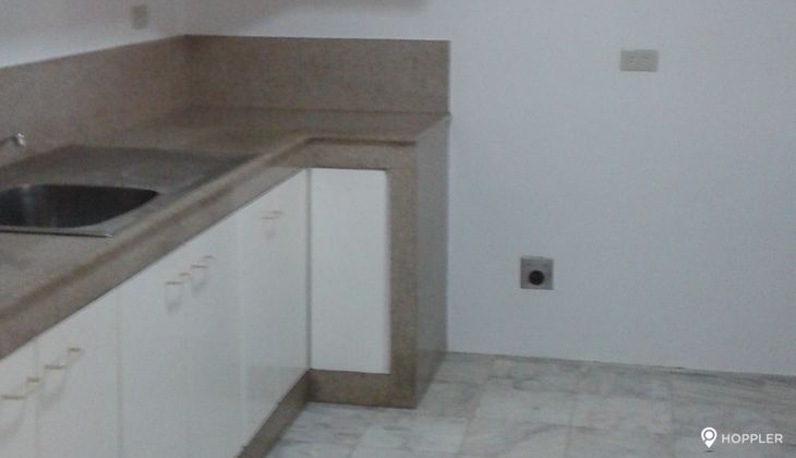 "1BR Condo for Rent in Eisenhower Condominium, Greenhills, San Juan"04