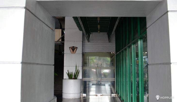 "1BR Condo for Rent in Eisenhower Condominium, Greenhills, San Juan"09