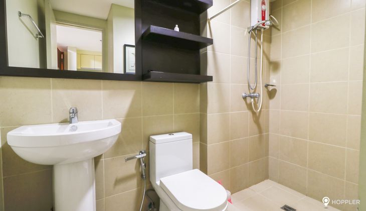 "Studio Condo for Rent in The Grand Towers Manila, Malate, Manila"03