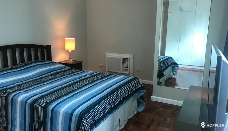 "2BR Condo for Rent in Classica Tower Condominium, Salcedo Village, Makati"07