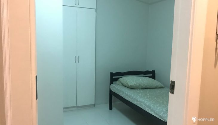 "2BR Condo for Rent in Classica Tower Condominium, Salcedo Village, Makati"09