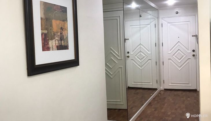 "2BR Condo for Rent in Classica Tower Condominium, Salcedo Village, Makati"04