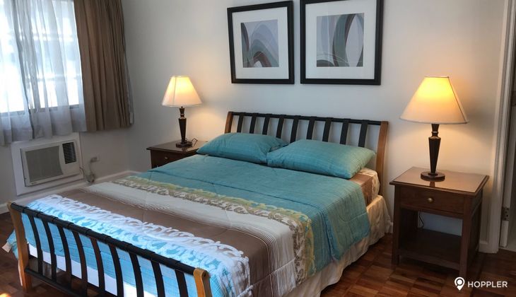 "2BR Condo for Rent in Classica Tower Condominium, Salcedo Village, Makati"06