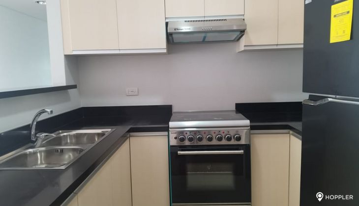 "2BR Condo for Rent in Solstice, Carmona, Makati"03