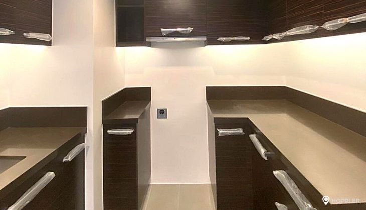 "2BR Condo for Rent in The Proscenium Residences, Rockwell Center, Makati"02