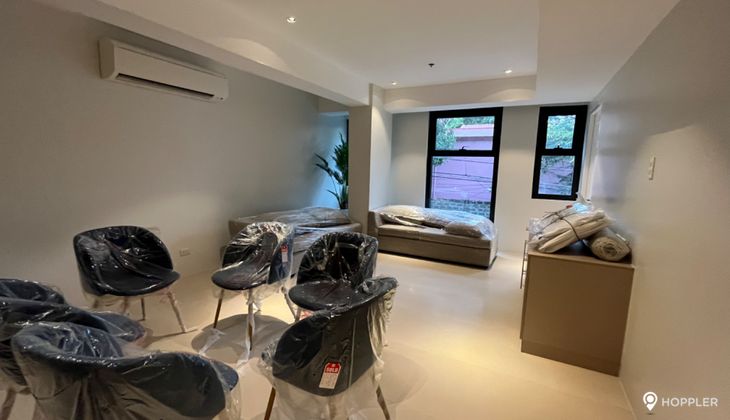 "2BR Condo for Rent in MJ Residences, Palm Village, Makati"02
