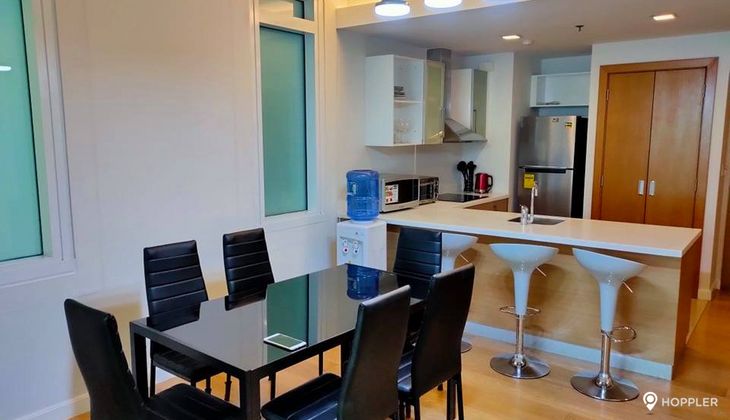 "1BR Condo for Rent in Park Terraces, San Lorenzo Village, Makati"09