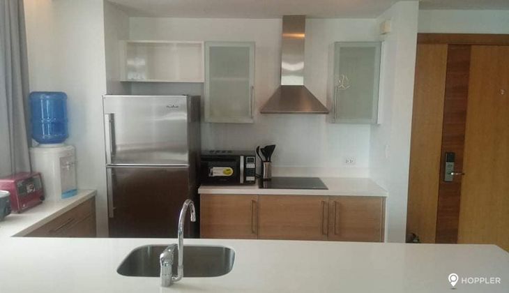 "1BR Condo for Rent in Park Terraces, San Lorenzo Village, Makati"05