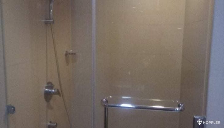 "1BR Condo for Rent in Park Terraces, San Lorenzo Village, Makati"07