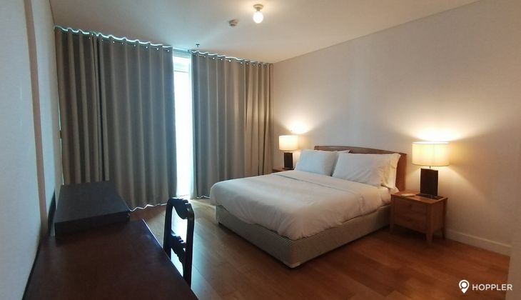 "2BR Condo for Rent in Park Terraces, San Lorenzo Village, Makati"02
