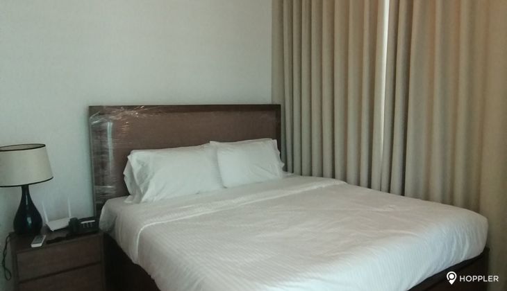 "2BR Condo for Rent in Park Terraces, San Lorenzo Village, Makati"04