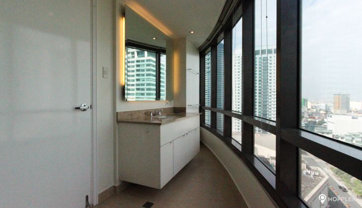 "2BR Condo for Rent in Joya Lofts and Towers, Rockwell Center, Makati"03