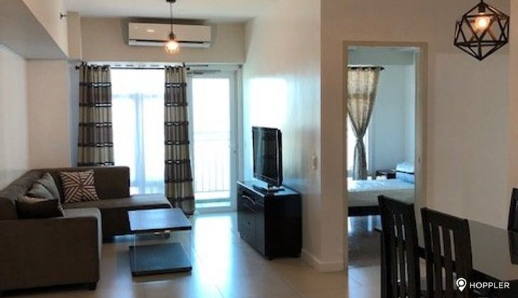 "2BR Condo for Rent in Red Oak at Two Serendra, BGC - Bonifacio Global City, Taguig"02