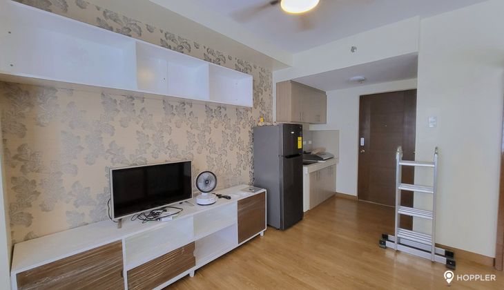 "1BR Condo for Rent in One Premier, Almanza Uno, Las Piñas"10
