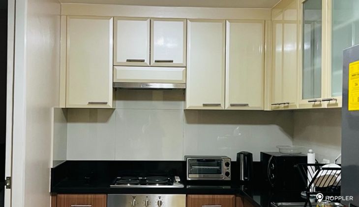 "2BR Condo for Rent in 8 Forbes Town Road, BGC - Bonifacio Global City, Taguig"04