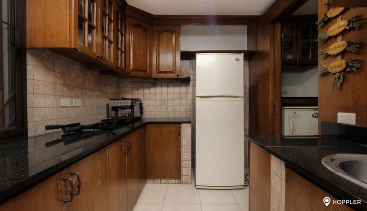 "2BR Condo for Rent in Paseo Parkview Suites, Salcedo Village, Makati"08