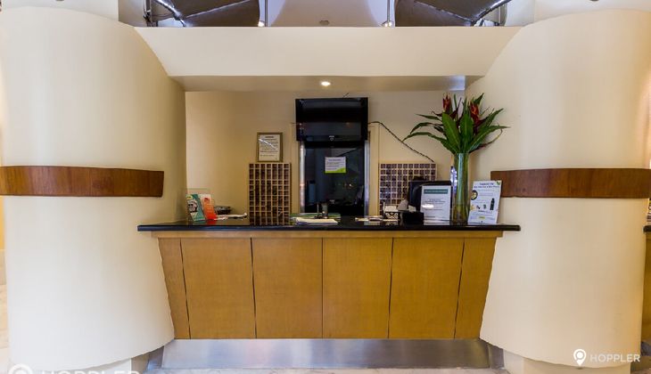 "2BR Condo for Rent in Amorsolo East, Rockwell Center, Makati"08