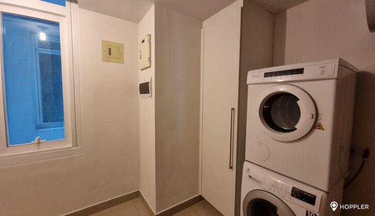 "2BR Condo for Rent in Park Terraces, San Lorenzo Village, Makati"04