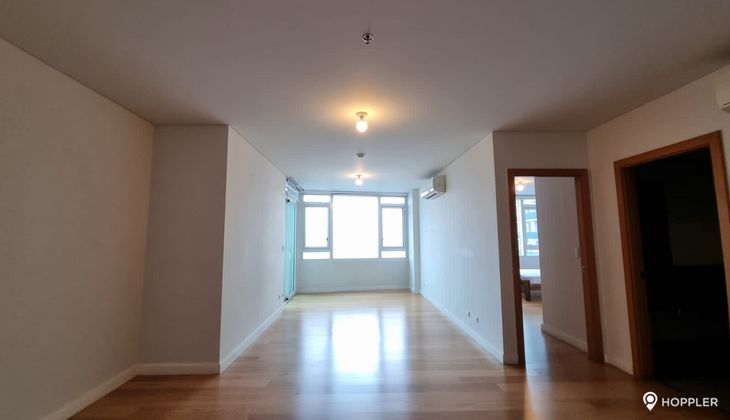 "2BR Condo for Rent in Park Terraces, San Lorenzo Village, Makati"05