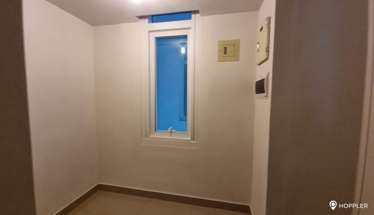 "2BR Condo for Rent in Park Terraces, San Lorenzo Village, Makati"10