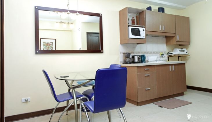 "1BR Condo for Rent in Le Mirage, Malate, Manila"04
