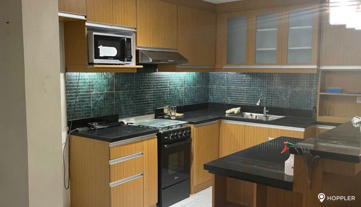 "3BR Condo for Rent in Olympic Heights, Eastwood City, Quezon City"02