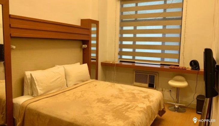 "1BR Condo for Rent in Forbeswood Heights, BGC - Bonifacio Global City, Taguig"02