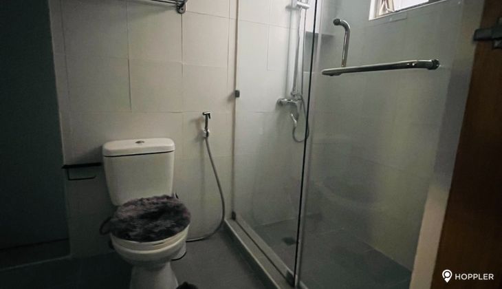 "1BR Condo for Rent in Paseo Parkview Suites, Salcedo Village, Makati"03