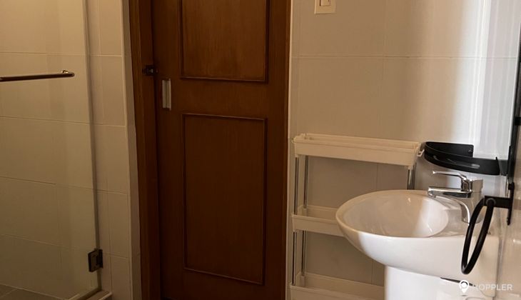 "1BR Condo for Rent in Paseo Parkview Suites, Salcedo Village, Makati"05