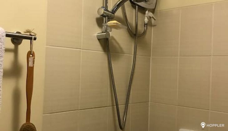 "2BR Condo for Rent in Magnolia Place, Novaliches, Quezon City"02