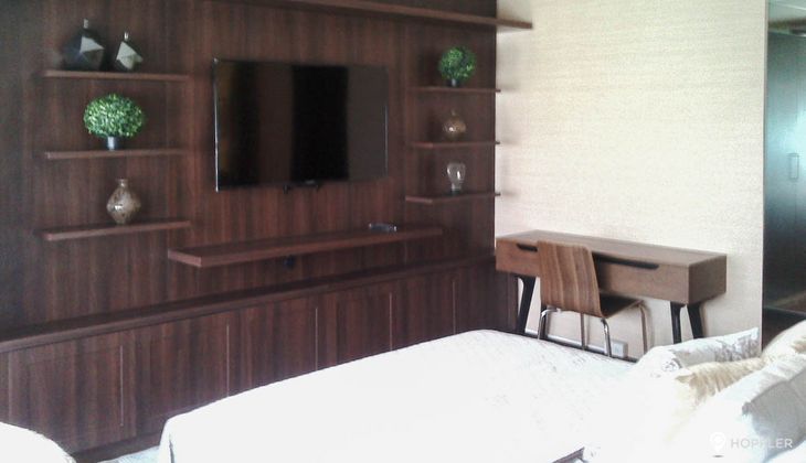 "1BR Condo for Rent in Joya Lofts and Towers, Rockwell Center, Makati"02