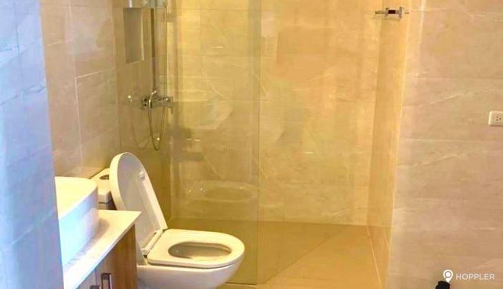 "1BR Condo for Rent in The Royalton at the Capitol Commons, Oranbo, Pasig"05