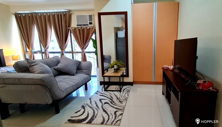 "Studio Condo for Rent in Viceroy, McKinley Hill, Taguig"02