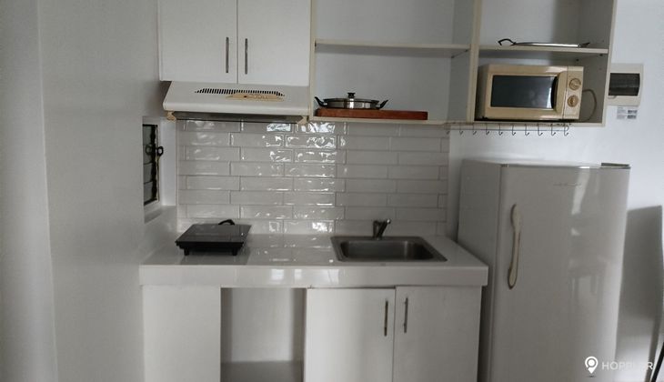 "2BR Condo for Rent in Avida Towers Makati West, San Antonio Village, Makati"02
