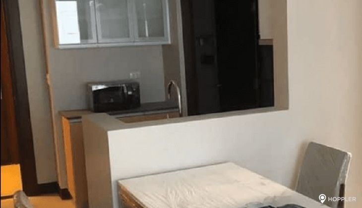 "2BR Condo for Rent in Three Central, Salcedo Village, Makati"02