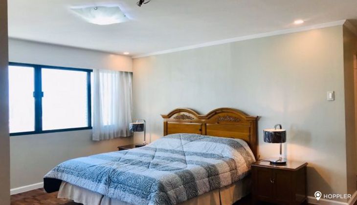 "3BR Condo for Rent in Classica Tower Condominium, Salcedo Village, Makati"07
