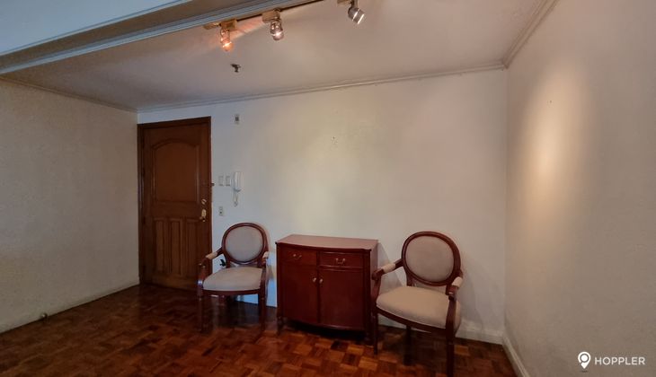 "2BR Condo for Rent in The Frabella 1, Legazpi Village, Makati"04