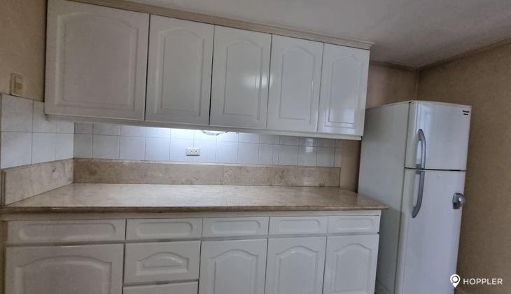 "2BR Condo for Rent in The Frabella 1, Legazpi Village, Makati"07