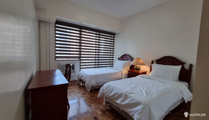 "2BR Condo for Rent in The Frabella 1, Legazpi Village, Makati"09