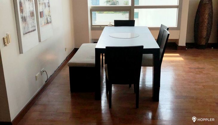"2BR Condo for Rent in The Residences at Greenbelt, Legazpi Village, Makati"03