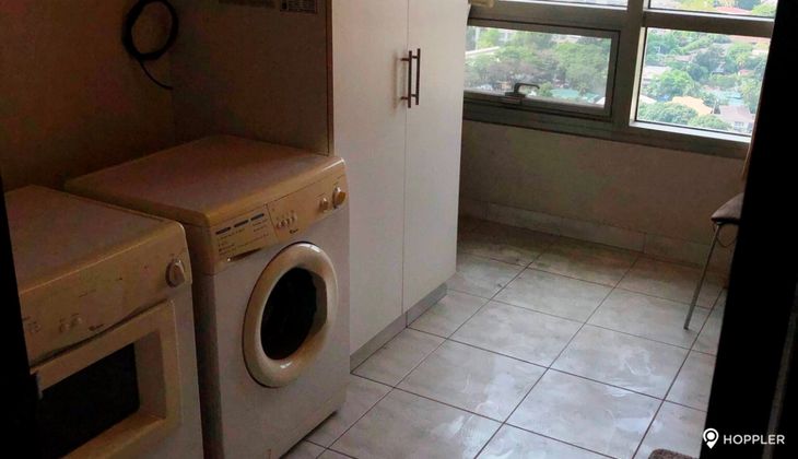 "2BR Condo for Rent in The Residences at Greenbelt, Legazpi Village, Makati"06