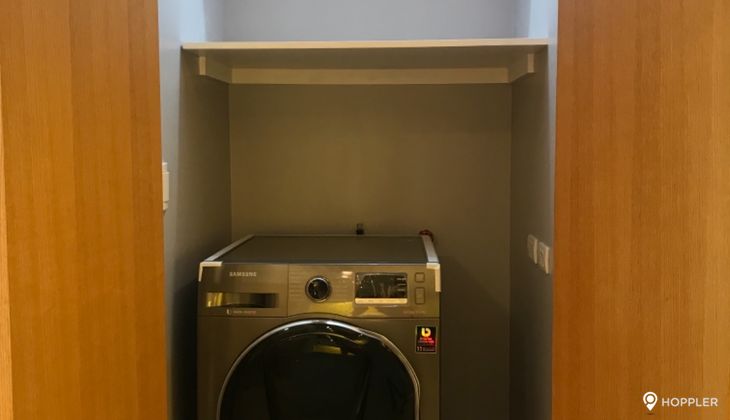 "1BR Condo for Rent in Park Terraces, San Lorenzo Village, Makati"06
