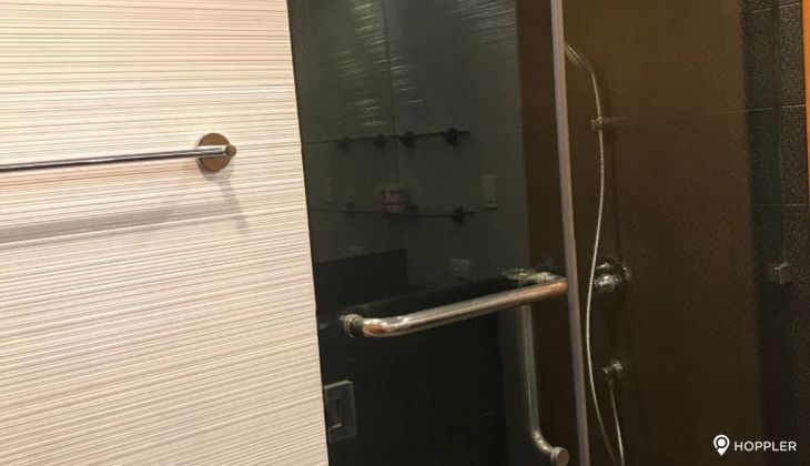 "1BR Condo for Rent in Park Terraces, San Lorenzo Village, Makati"08